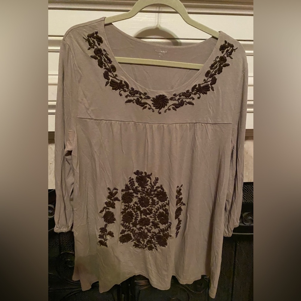 Garnet Hill XL embroidered top tan with black in GUC